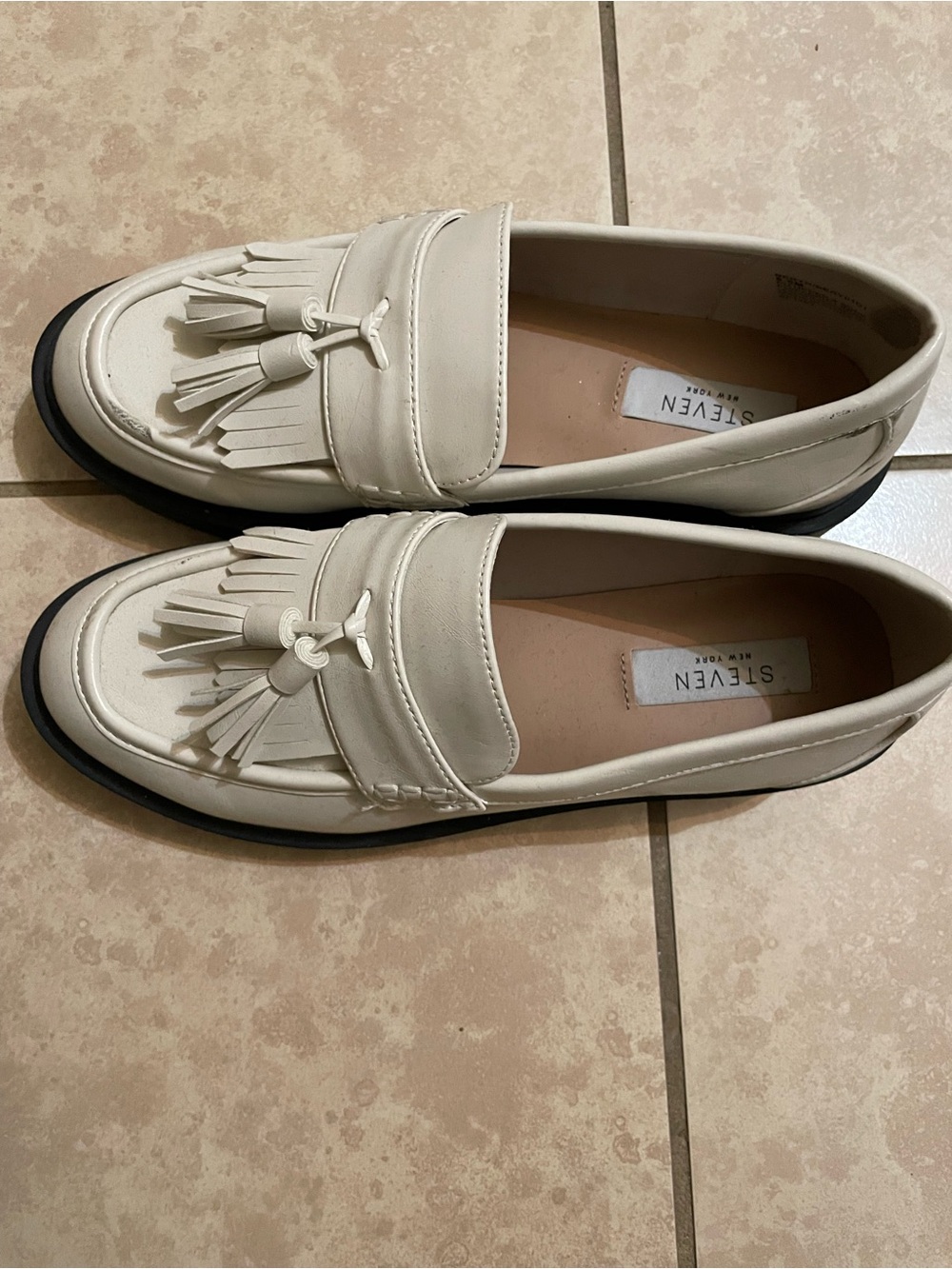 Steven By Steve Madden Cream Tassel Fringe Loafers